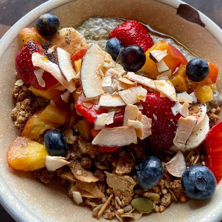 review photo of Olive & Gourmando chia pudding con frutta e latte di mandorla shared by @saraagarla on 06 Sep 2022 - review