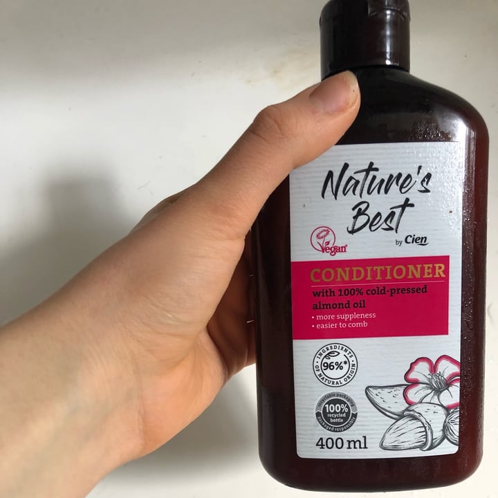 review photo of Nature’s best by cien Conditioner with 100% pressed almond oil shared by @giorgiar on 04 Apr 2022 - review