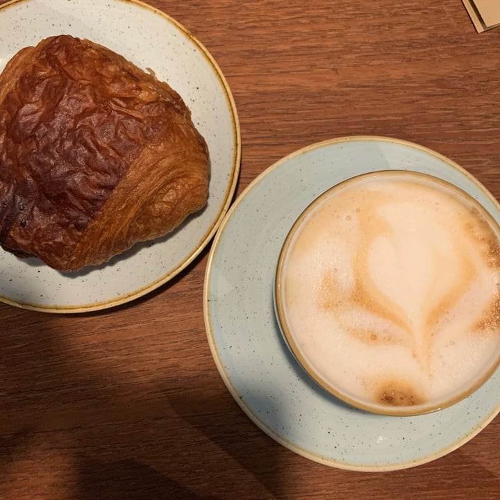 review photo of Kaf Pain au chocolat shared by @ehyitsmarty on 06 Apr 2022 - review