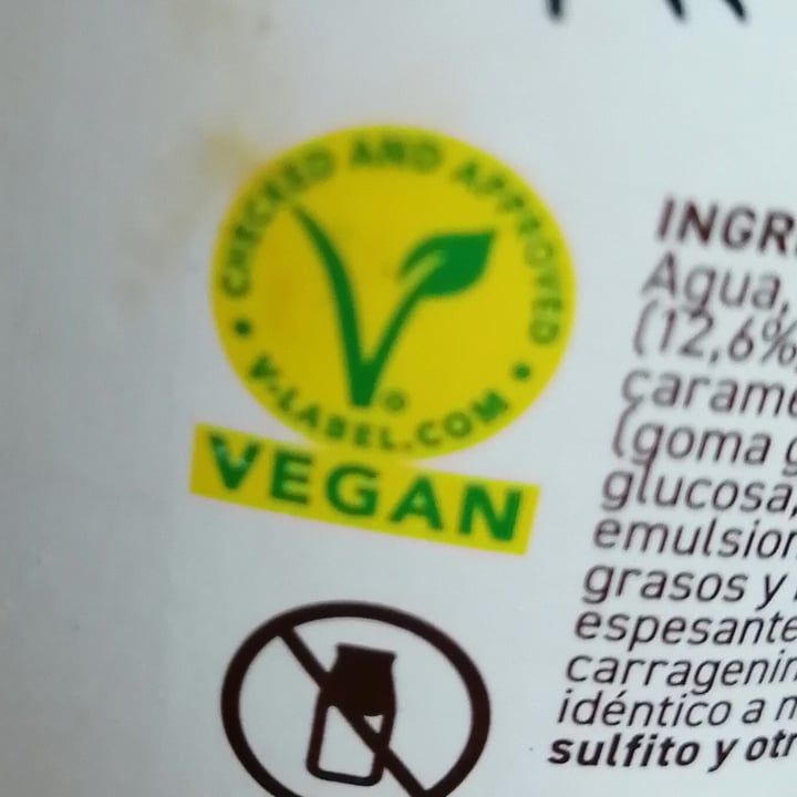 review photo of Nestlé Veggie Sabor Vainilla con Almendras shared by @unknownveg on 28 Nov 2020 - review