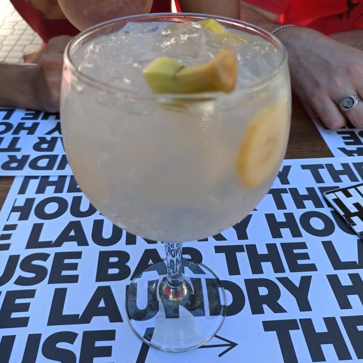 photo of The Laundry Garage Gin Tonic Banana shared by @diegokero on  30 Apr 2021 - review
