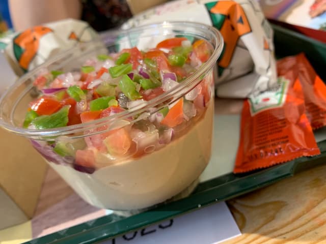 菜肴“Hummus”的照片