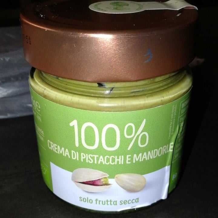 photo of Euro Company food for change Crema Di Pistacchi E Mandorle shared by @ss1850 on  18 Mar 2022 - review