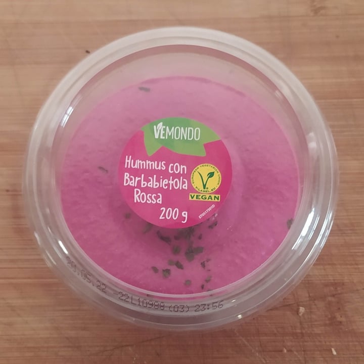 photo of Vemondo Hummus con Barbabietola Rossa shared by @pepperoma on  16 Jun 2022 - review