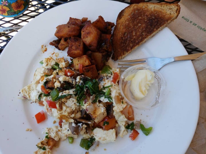 photo of Under the Bodhi Tree Tofu Scramble shared by @snooch90 on  26 Sep 2018 - review