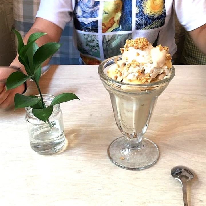 review photo of Frosty Palace Sundae shared by @ksamaha on 10 Aug 2020 - review