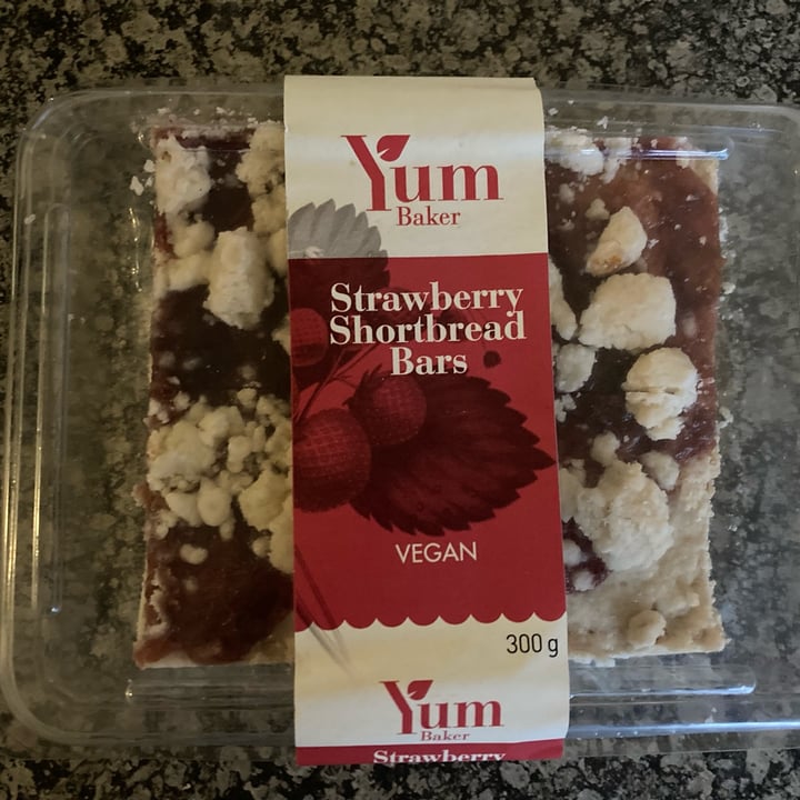 photo of Yum Baker Strawberry Shortbread Bars shared by @shanwels on  30 Oct 2021 - review