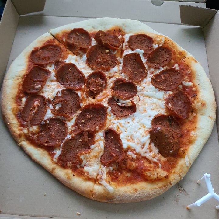 photo of Salvaxe Pizza Pepperoni shared by @menny on  06 Jan 2021 - review