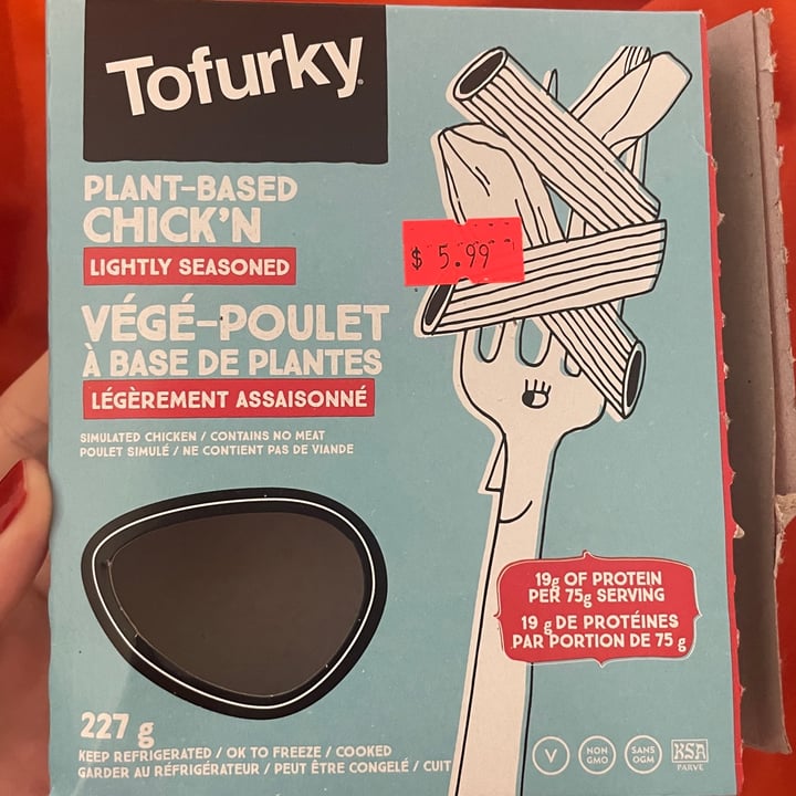 photo of Tofurky Plant based chick’n shared by @tashabeanz on  01 Nov 2022 - review
