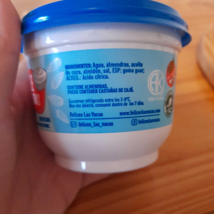 review photo of Felices Las Vacas untable de almendras shared by @luciacarabellim on 11 Jul 2022 - review
