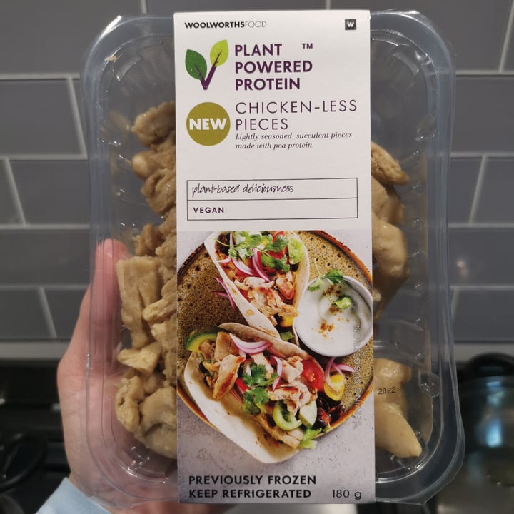 photo of Woolworths Food Plant powered protein chicken-less pieces shared by @jacqsv on  05 Oct 2022 - review