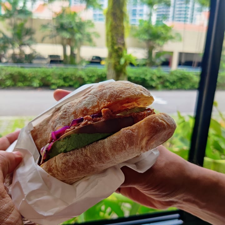 review photo of Planty of Love (Delivery and Pick-up) Karana Pulled Pork Sandwich shared by @mansiv on 14 Aug 2021 - review
