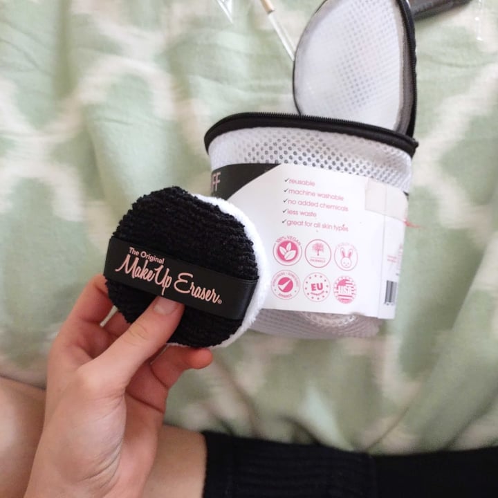 review photo of Ulta Beauty Tinted Eye Primer shared by @coolkid15 on 28 Dec 2021 - review