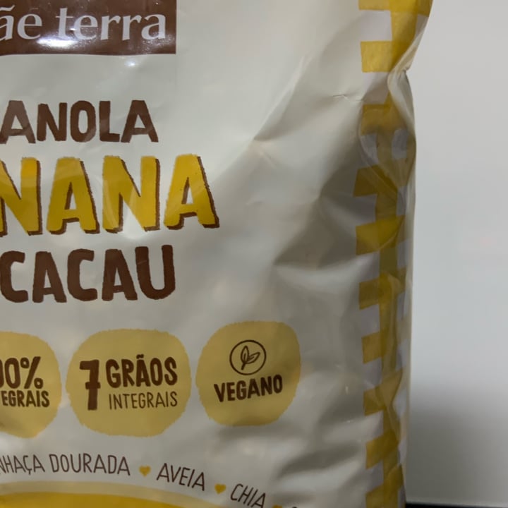 photo of Mãe Terra Granola Banana e cacau shared by @estreladamanha2009 on  13 Dec 2021 - review