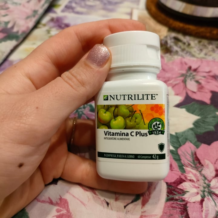 photo of Nutrilite C Plus shared by @giulianat on  07 Apr 2022 - review