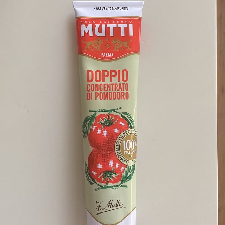 photo of Mutti Doppio Concentrato Di Pomodoro shared by @giulia1820 on  08 Apr 2022 - review