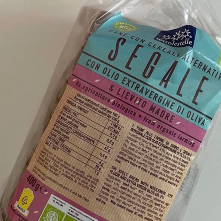 photo of Sottolestelle pane con cereali alternativi segale shared by @chiacampo on  17 Apr 2022 - review