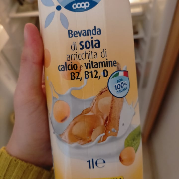photo of Bene.Si coop Bevanda alla soia arricchita di calcio e vitamine B2, B12, D shared by @matilde-silenzi on  11 Apr 2022 - review
