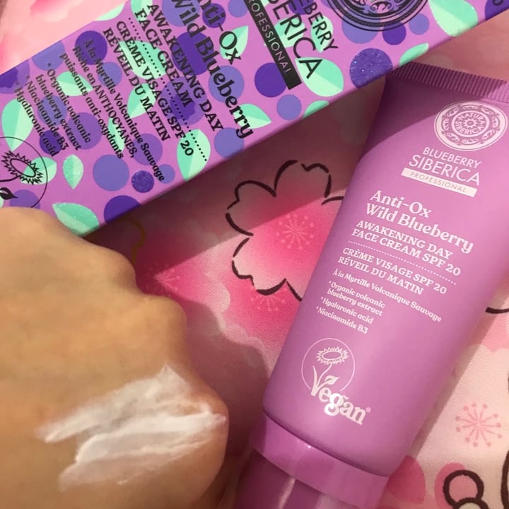 photo of Natura Siberica Crema de día anti-ox wild blueberry shared by @vegankity on  10 Sep 2021 - review