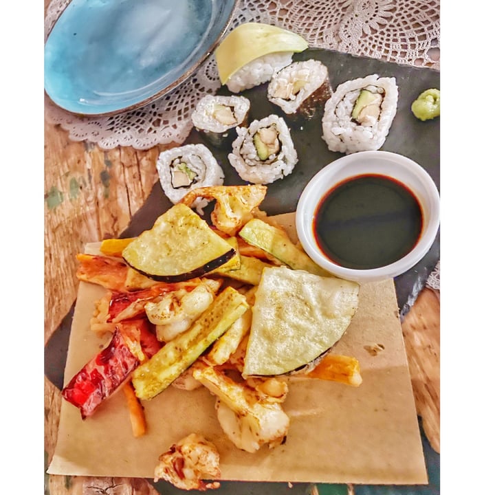 photo of MOON - Move Ortigia Out of Normality Vegan sushi shared by @greta08 on  07 Jun 2022 - review