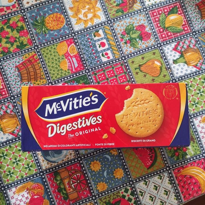 review photo of McVitie's Digestive shared by @lalli98 on 11 Aug 2022 - review