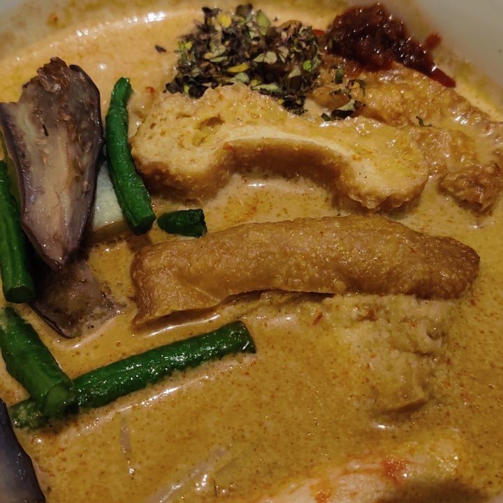 review photo of Green on Earth Vegetarian Cafe Laksa shared by @porkchops on 04 Mar 2021 - review