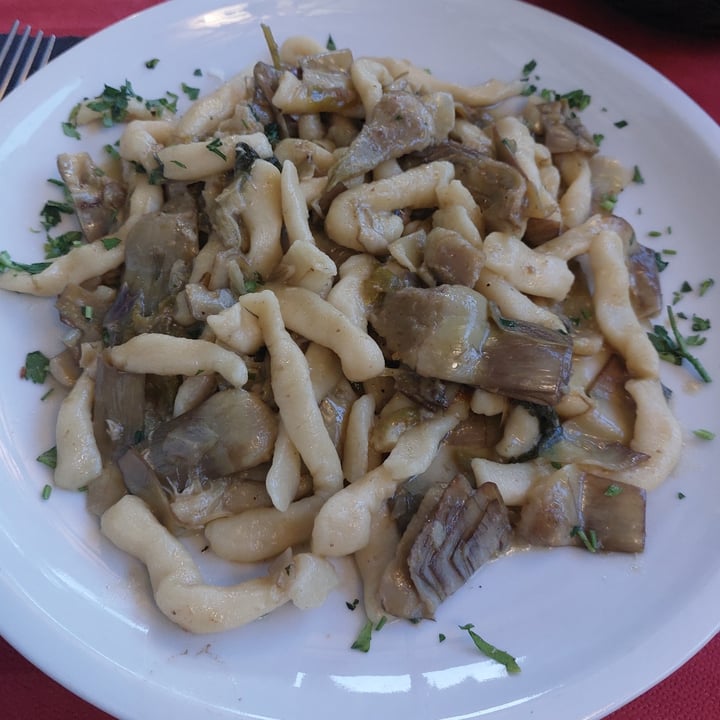 photo of Miraggio Ristorante Pizzeria Strozzapreti ai carciofi shared by @nemeton on  04 Aug 2022 - review