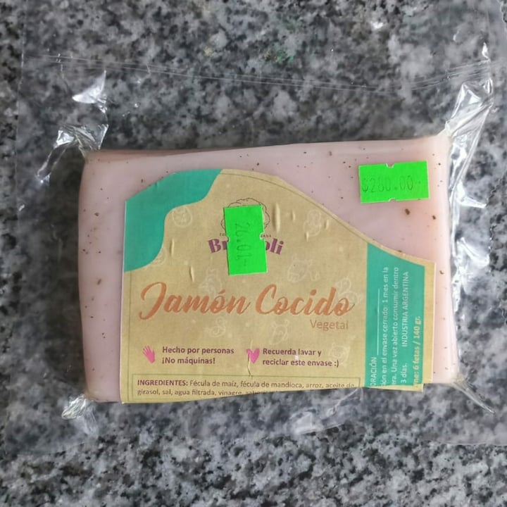 review photo of Broccoli Comida Vegana Jamón Cocido shared by @gugudanista on 09 Feb 2022 - review
