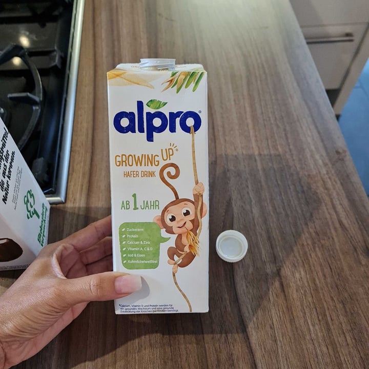 photo of Alpro Oat Growing Up Milk (Monkey Milk) shared by @lenibrendel on  07 Nov 2021 - review