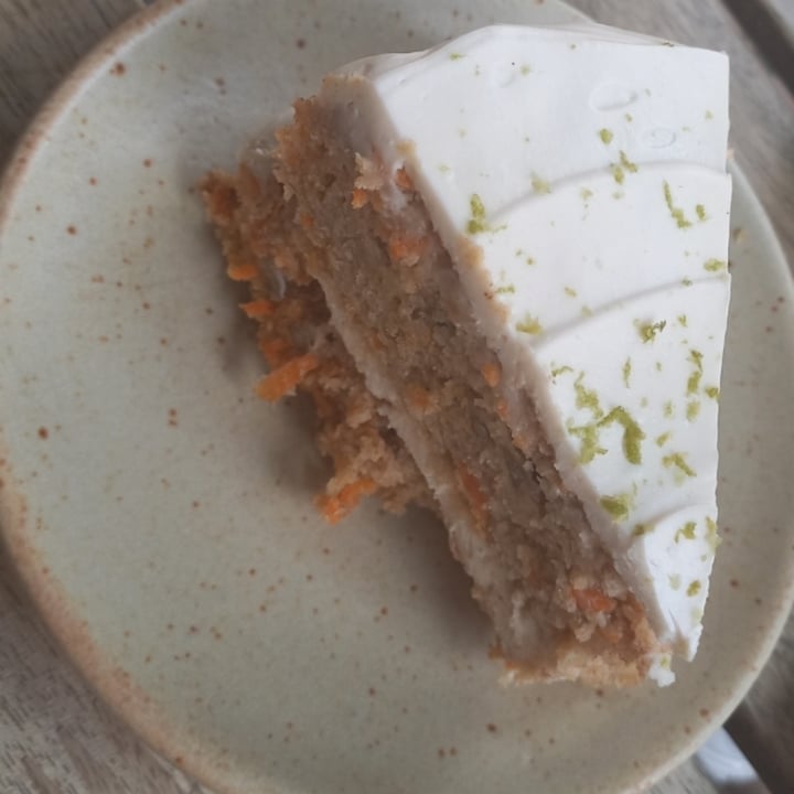 photo of Café Vegetal Pastel de zanahoria shared by @yessimayorga1 on  17 Jun 2022 - review