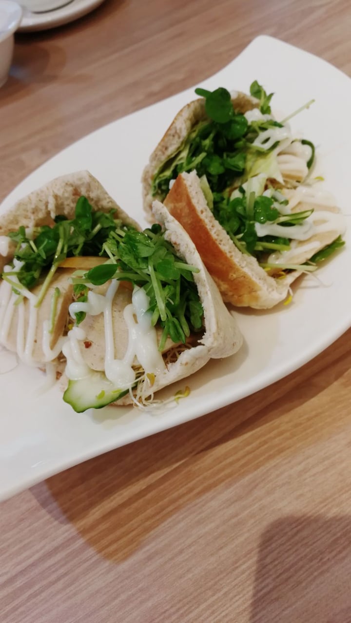 photo of Yes Natural Restaurant Vegetarian rojak and pocket salad. shared by @yeojiayi on  03 Feb 2018 - review