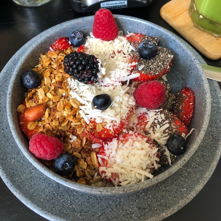 photo of YAH-YAH Sayulita Café Rafiq Bowl shared by @sunchasingtravelers on  18 Dec 2021 - review