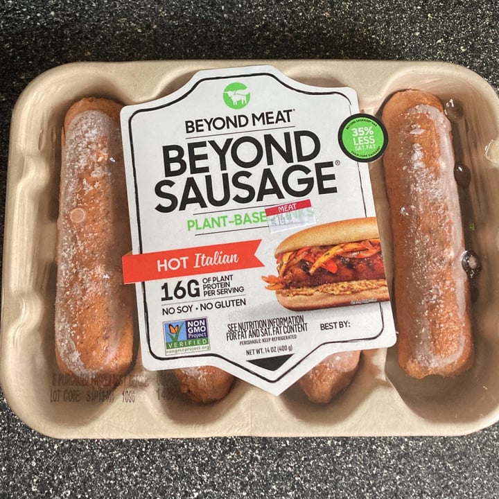 photo of Beyond Meat Beyond Sausage Hot Italian shared by @hartlas on  01 Oct 2021 - review