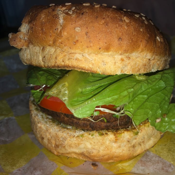 review photo of Verde Limon: Comida Vegetariana y Tienda Naturista Hamburguesa Vegana De Soya shared by @angel02 on 24 Jul 2021 - review