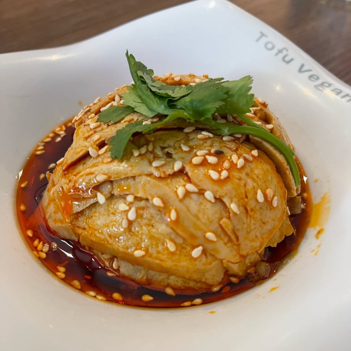 photo of Tofu Vegan Mouthering “chicken” shared by @paulagonzalez on  02 May 2022 - review