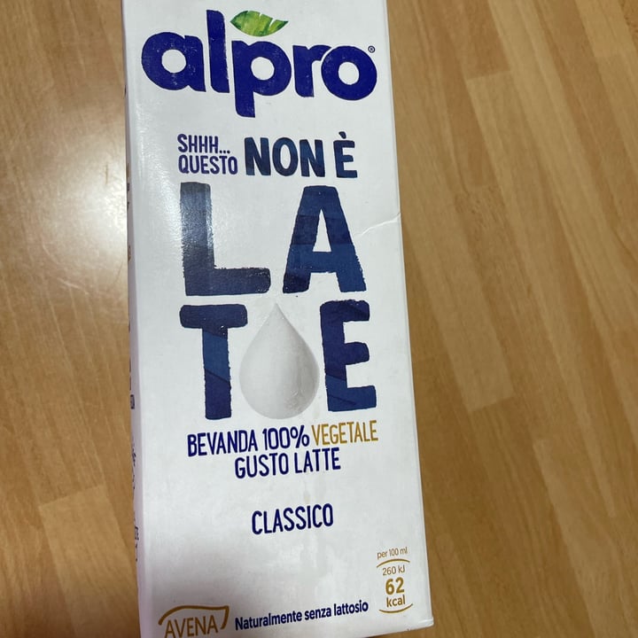photo of Alpro This is Not Milk Classic Questo Non è Late Classico shared by @mariapia17 on  16 Jun 2022 - review