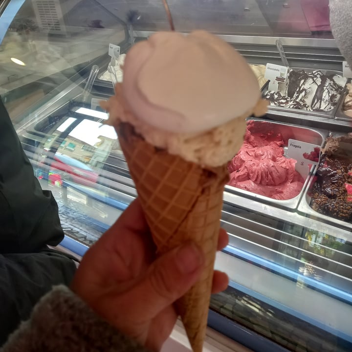 photo of gelateria Kremmy Cono Gelato shared by @rifugioalmalibre on  13 Feb 2022 - review