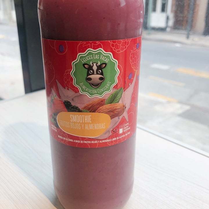 photo of Felices Las Vacas Smoothie Frutos Rojos Y Almendra shared by @avellana363 on  30 Apr 2021 - review