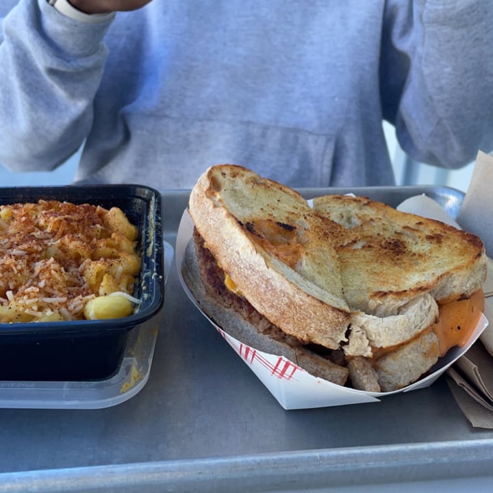 review photo of Farmacy Vegan Kitchen + Bakery Vegan Cuban shared by @stickeractivist on 04 Dec 2022 - review