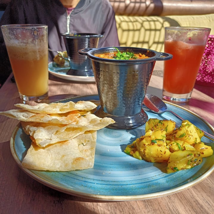 review photo of Bombay Lounge Vegan Lentils shared by @gissellearthling on 14 Oct 2022 - review