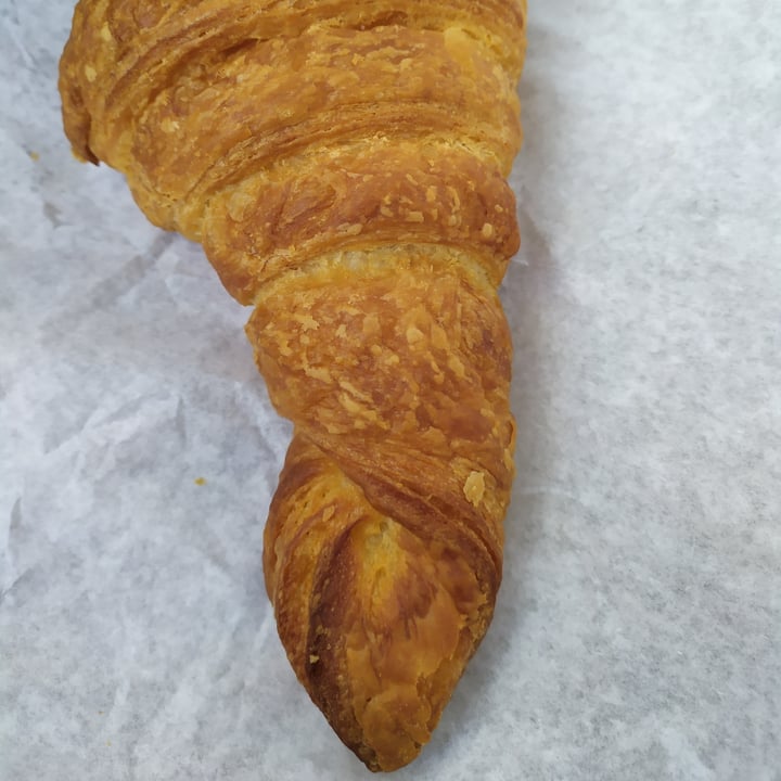photo of Los Manchegos Panadería y pastelería Croissant shared by @rominaguch on  09 Nov 2022 - review
