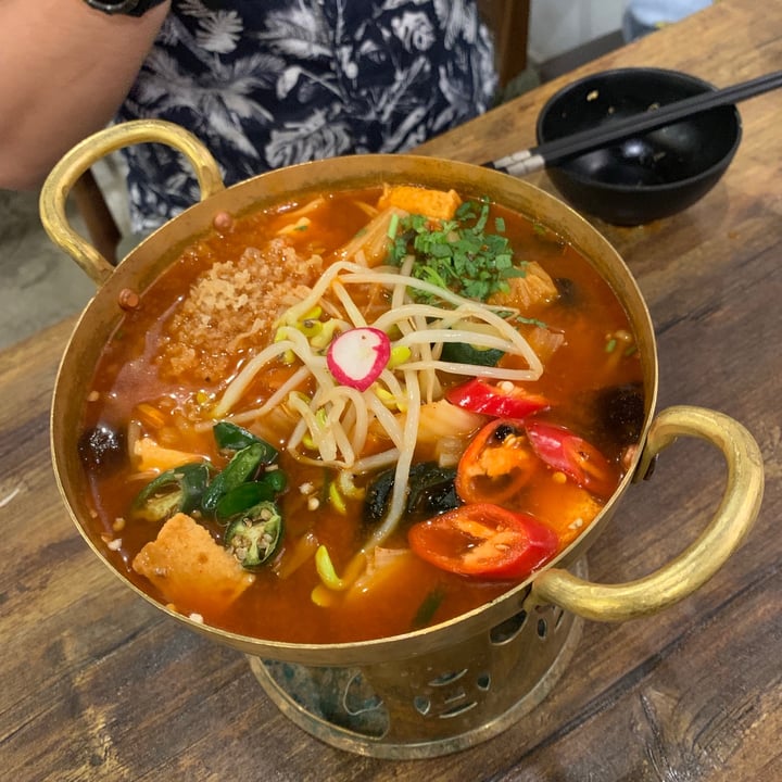 photo of Daehwa Vegetarian 짬뽕 Jjampong (Spicy Noodle Soup) shared by @likiminaj on  02 Jan 2021 - review