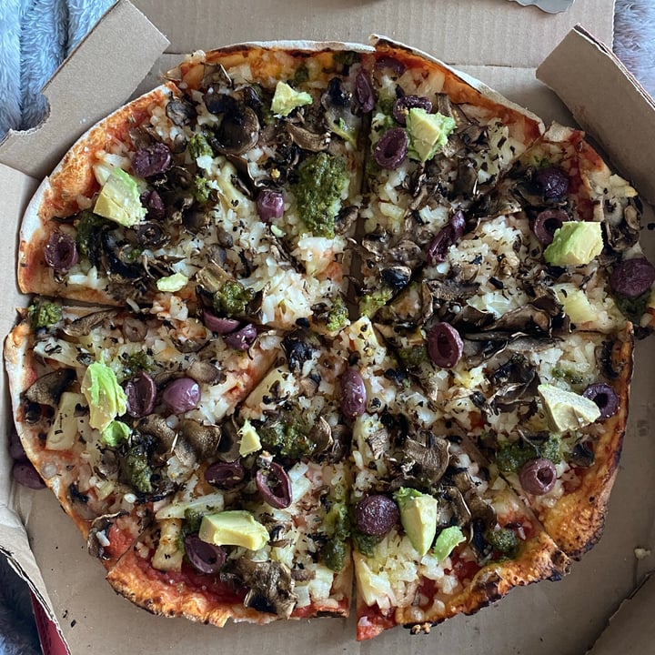 photo of Butler's Pizza Herbivore Pizza shared by @ziena3 on  02 Oct 2020 - review