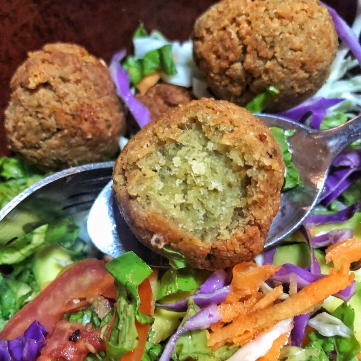 photo of In de Bowl Falafel Salad Bowl shared by @soulfulemily on  25 Jun 2019 - review