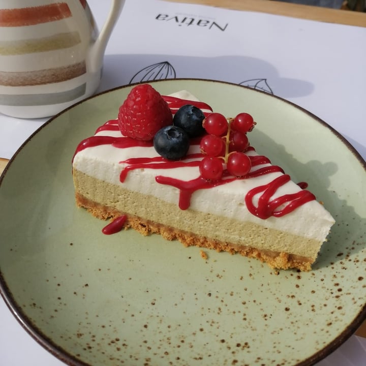 photo of Nativa Ristorante Cheesecake pistacchio, cioccolato bianco e coulis di lamponi shared by @laravale on  17 Mar 2022 - review