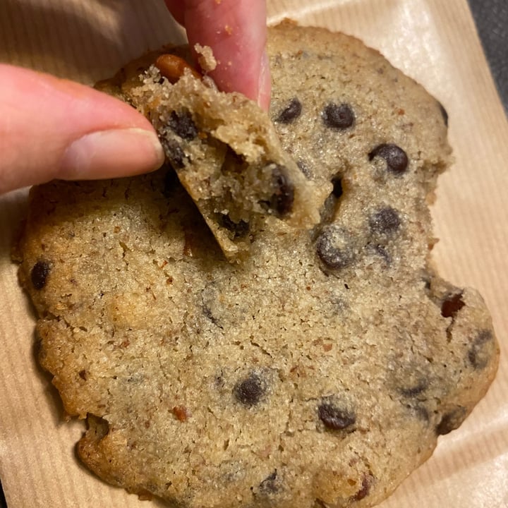 review photo of Le Botaniste Pecan cookie shared by @miilaneves on 30 Apr 2022 - review