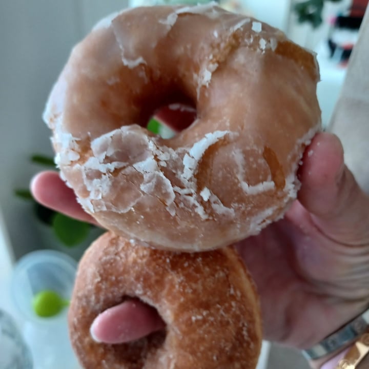 photo of ditto Donuts shared by @campsbayvegan on  16 Apr 2022 - review
