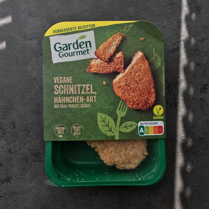 photo of Garden Gourmet Vegane Schnitzel shared by @domithevegan on  01 Apr 2022 - review