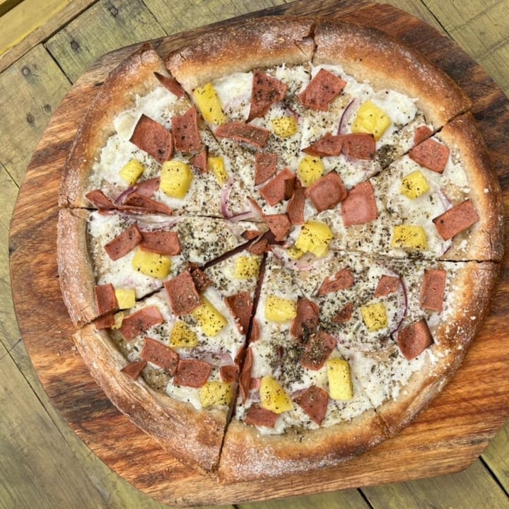 review photo of Genesis 1:29 Pizza hawaiana shared by @carloscajal on 08 Feb 2022 - review