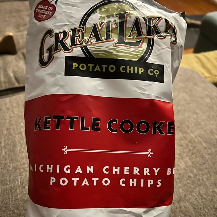 photo of Great Lakes Potato Chip Co. Michigan Cherry Bbq Chips shared by @keeponveganon on  19 Jun 2022 - review